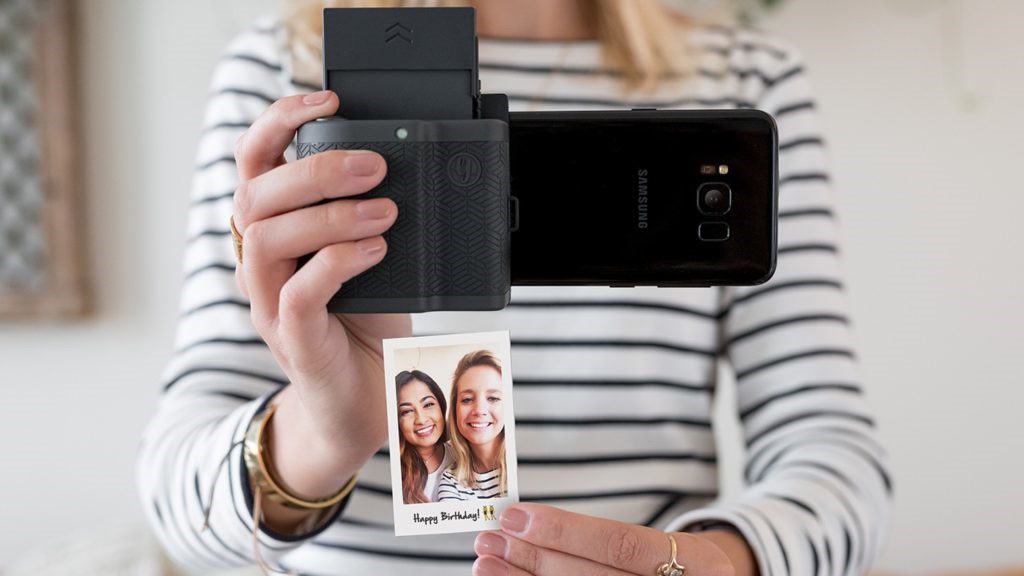 gadget for selfies prynt instant photo